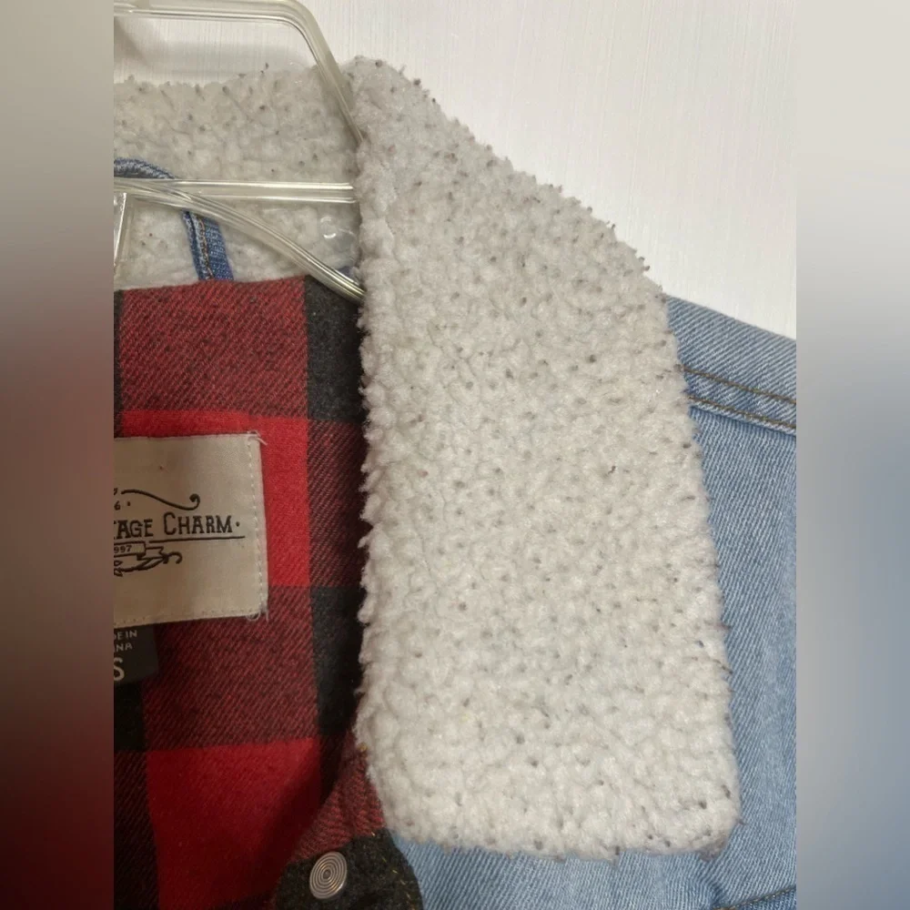 ASHLEY VINTAGE CHARM - Women's Small Denim Jacket Sherpa Collar Plaid - EUC - Picture 8 of 8